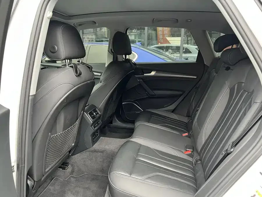 Audi Q5L 2022 45T luxury and dynamic model 2022 — миниатюра 2