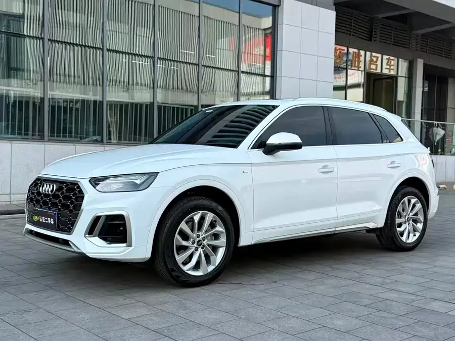 Audi Q5L 2022