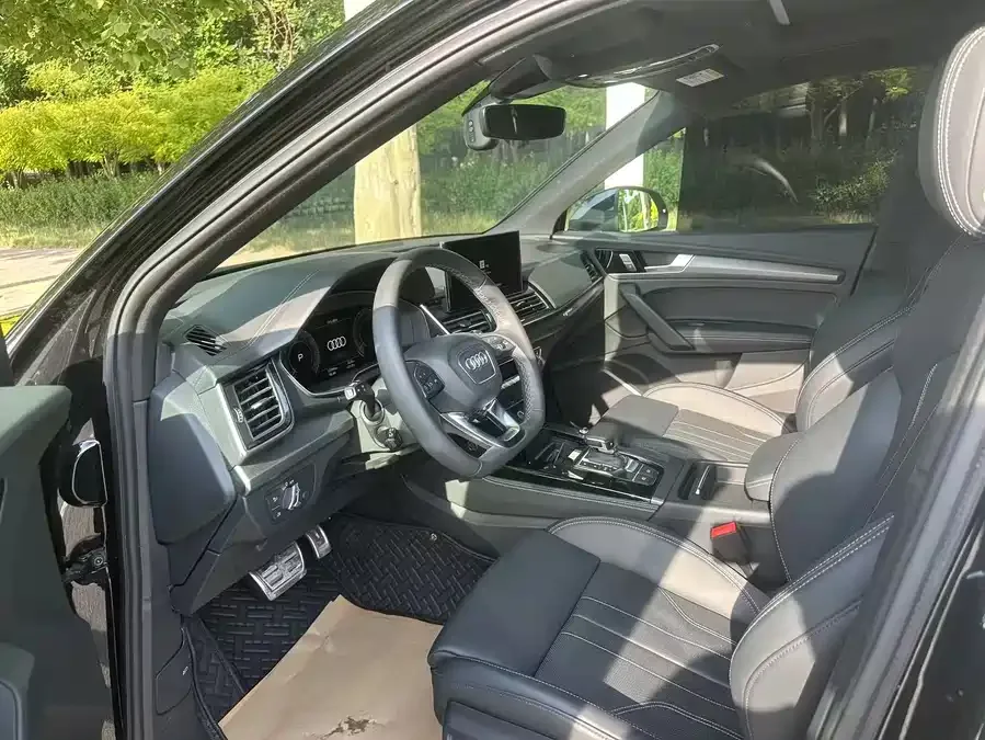 Audi Q5L 2024 40 TFSI Luxury Dynamic Edition 2025 — миниатюра 2