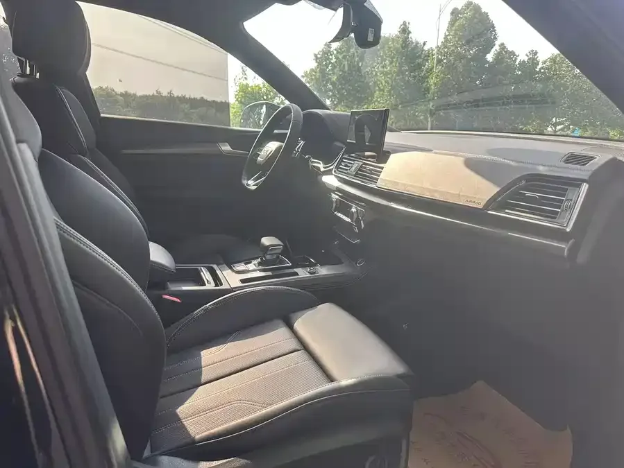 Audi Q5L 2024 40 TFSI Luxury Dynamic Edition 2025 — миниатюра 3