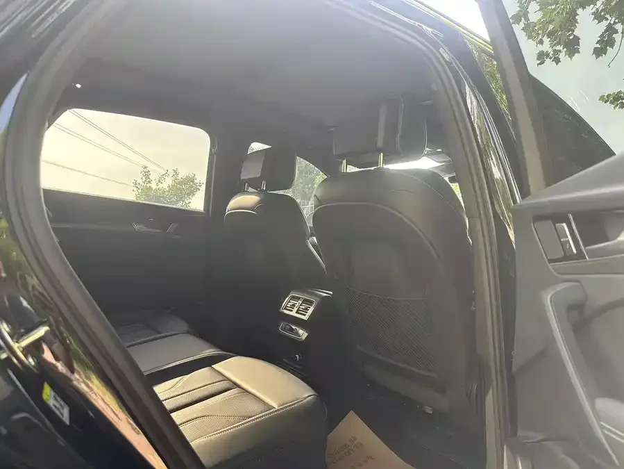 Audi Q5L 2024 40 TFSI Luxury Dynamic Edition 2025 — миниатюра 5