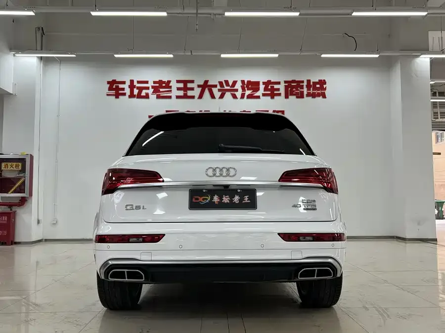 Audi Q5L 2022 facelift 40T luxury and dynamic model 2022 — миниатюра 2
