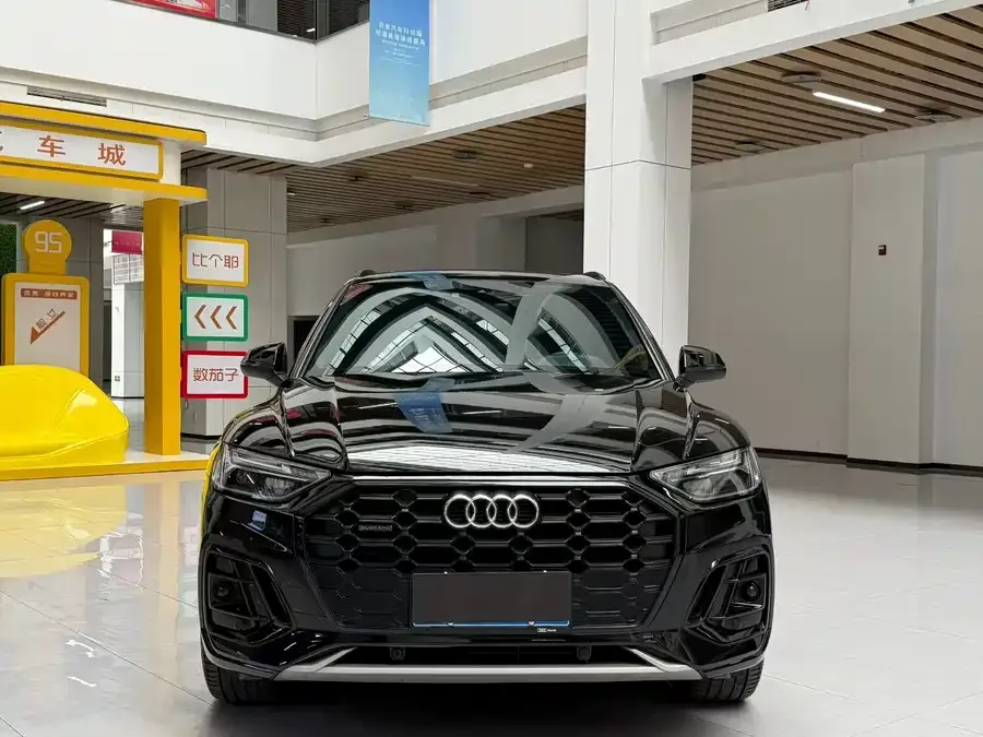 Audi Q5L 2022