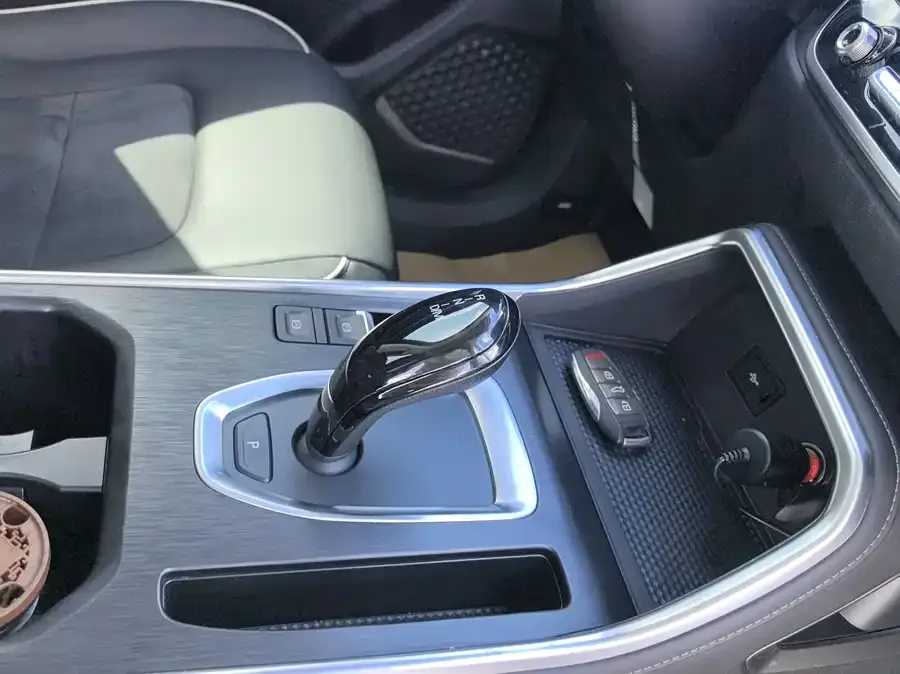 Haval H6 Haval H6 2023 National Fashion Edition 1.5T Automatic Urban Edition 2024 — миниатюра 3