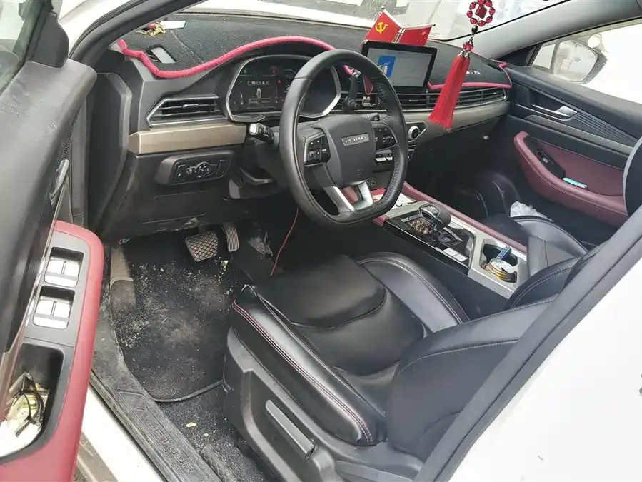 Jetour X70 JETOUR X70 2023 1.5T DCT Beyond PRO Edition 7 Seaters 2024 — миниатюра 3