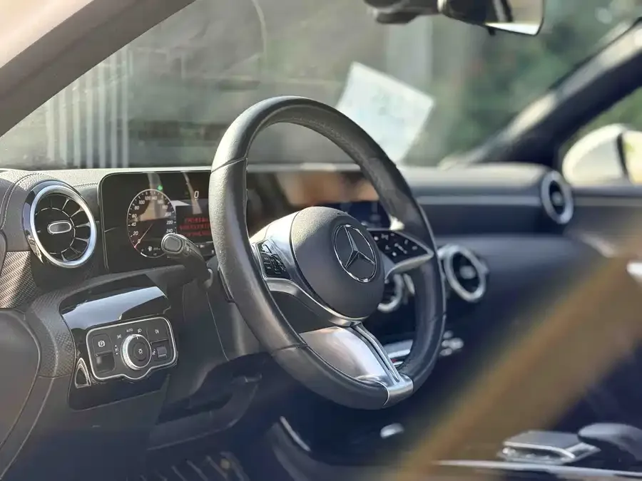 Mercedes-Benz Class A Mercedes-Benz A-Class 2023 A 200 L Dynamic Edition 2023 — миниатюра 5