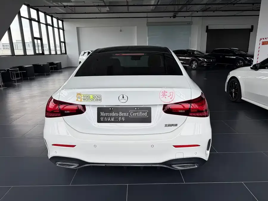 Mercedes-Benz Class A Mercedes-Benz A-Class 2024 A 200 L Fashion Edition 2024 — миниатюра 2