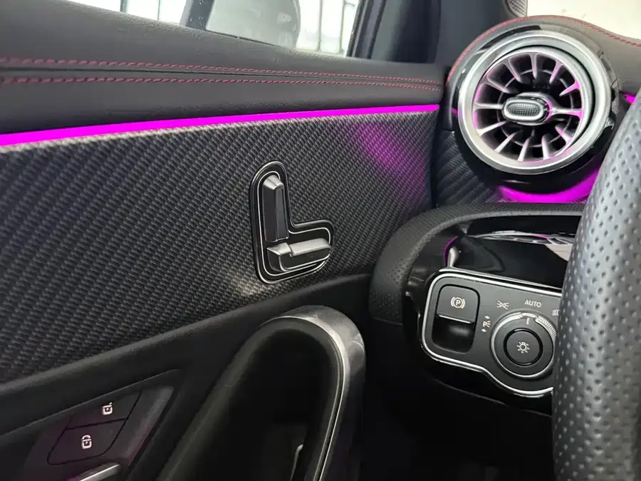 Mercedes-Benz Class A Mercedes-Benz A-Class 2024 A 200 L Fashion Edition 2024 — миниатюра 5
