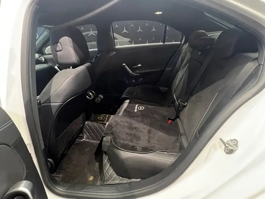 Mercedes-Benz Class A Mercedes-Benz A-Class 2022 A 200 L Sports Sedan Dynamic Edition 2022 — миниатюра 3