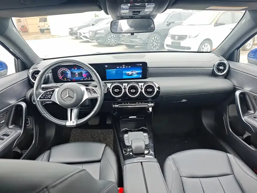 Mercedes-Benz Class A Mercedes-Benz A-Class 2023 A 200 L Dynamic Edition 2023 — миниатюра 5