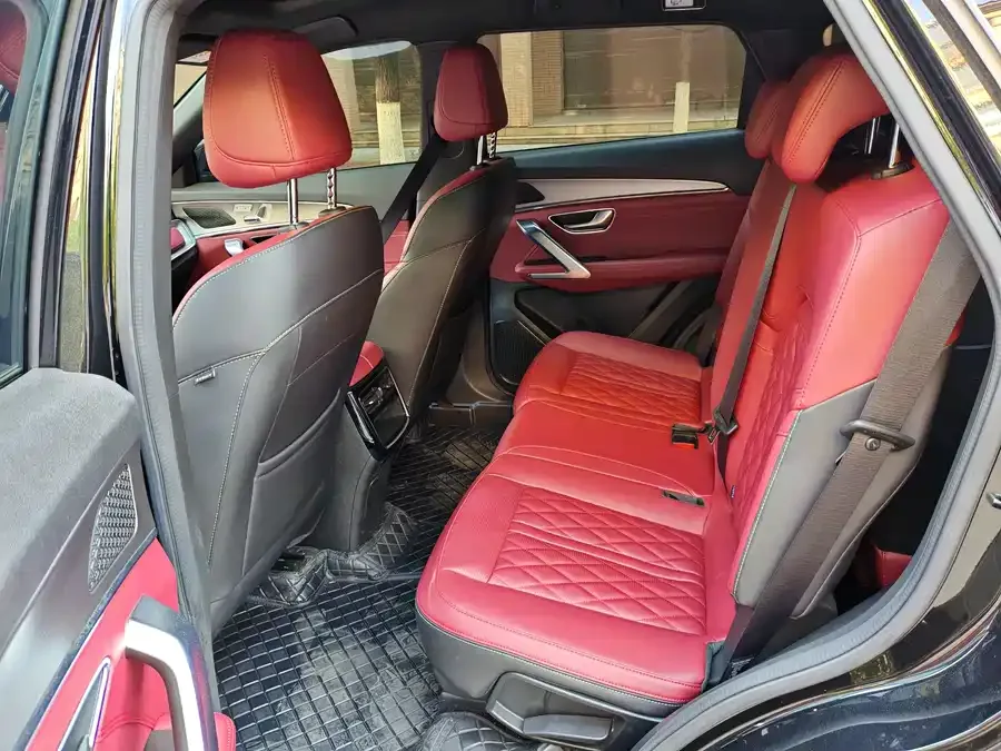Jetour X70 Plus JETOUR X70 PLUS 2025 Champion Edition 1.5T DCT Champion MAX+ 7 Seaters 2025 — миниатюра 5