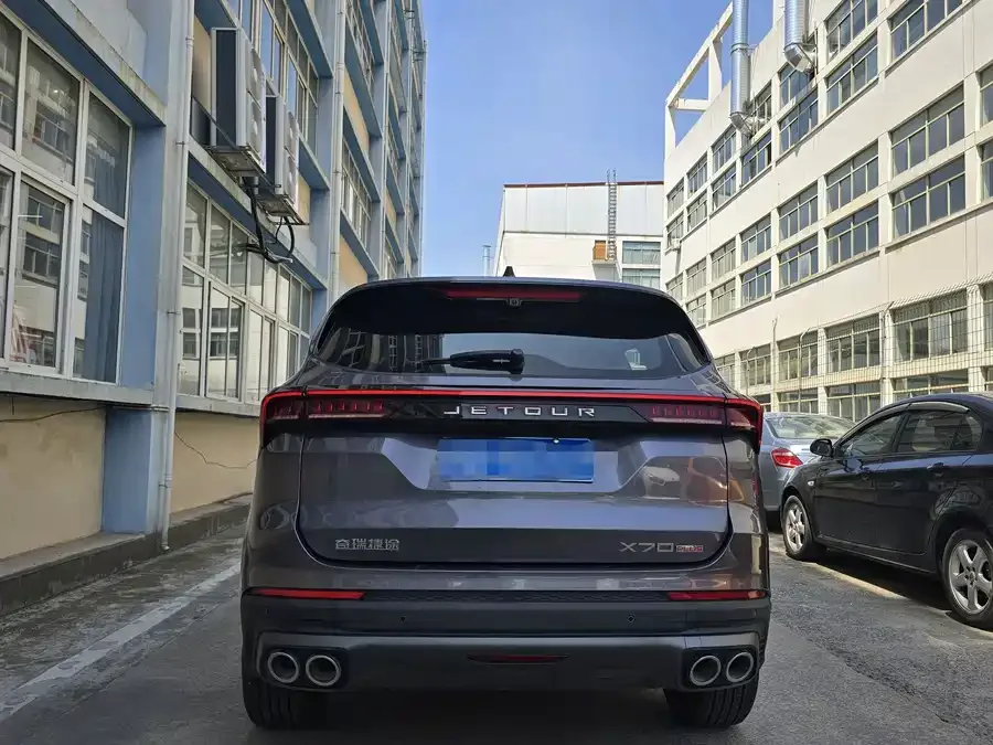Jetour X70 Plus JETOUR X70 PLUS 2025 Champion Edition 1.5T DCT Champion MAX 5 Seaters 2026 — миниатюра 2