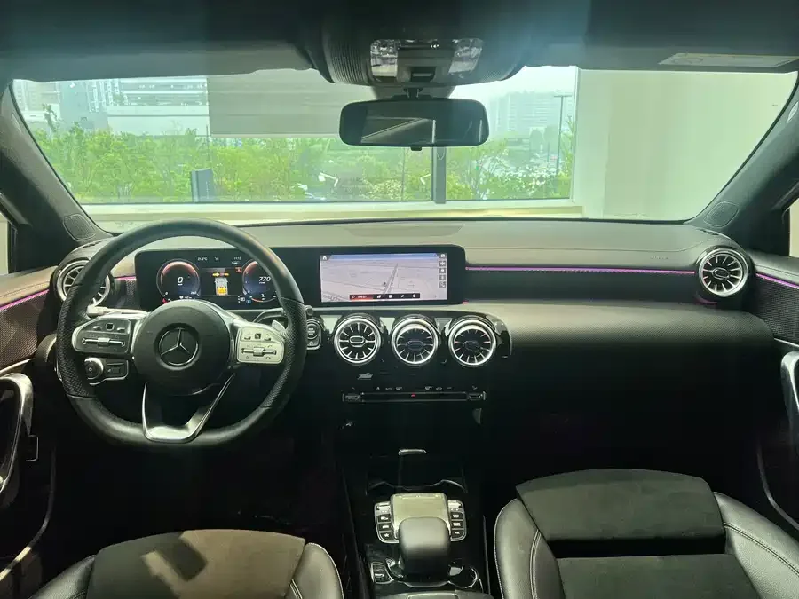 Mercedes-Benz Class A Mercedes-Benz A-Class 2022 A 200 L Sports Sedan Fashion Edition 2022 — миниатюра 3