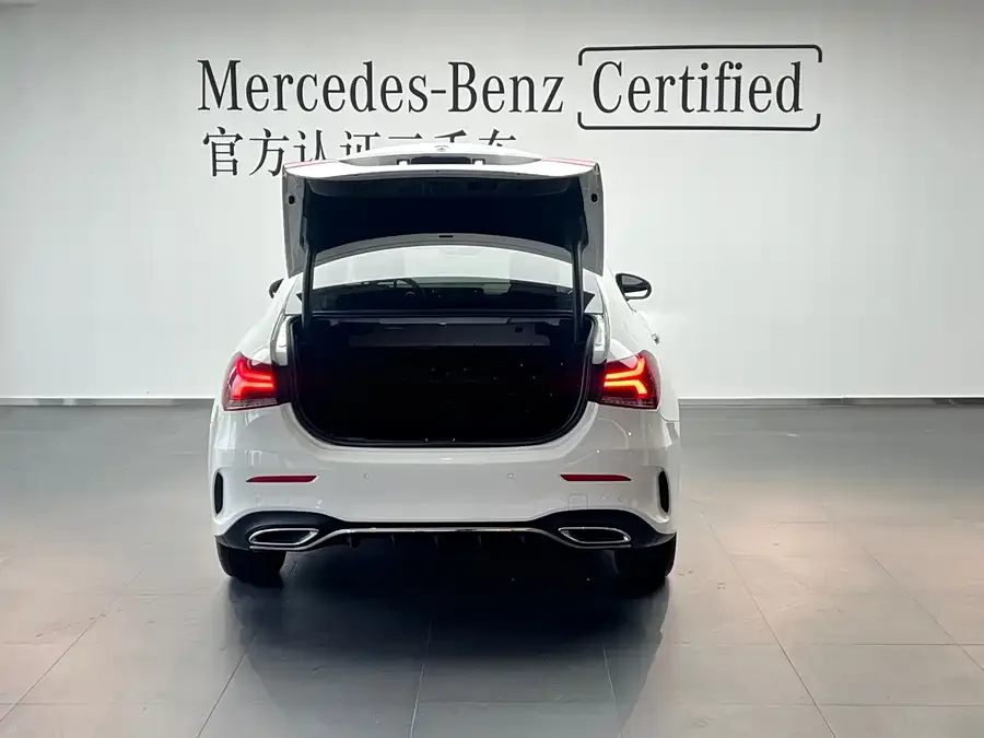 Mercedes-Benz Class A Mercedes-Benz A-Class 2022 A 200 L Sports Sedan Fashion Edition 2022 — миниатюра 4