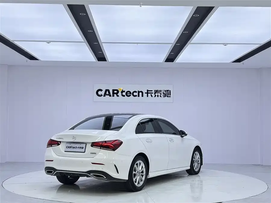 Mercedes-Benz Class A Mercedes-Benz A-Class 2020 A 200 L Sports Sedan 2022 — миниатюра 2