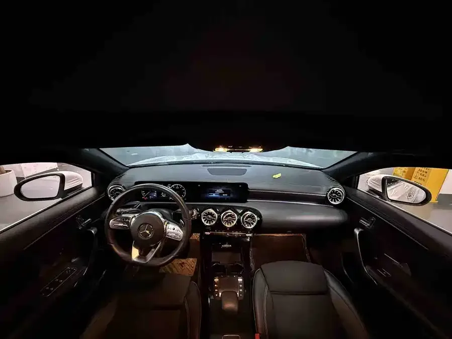 Mercedes-Benz Class A Mercedes-Benz A-Class 2023 A 200 L Fashion Edition 2023 — миниатюра 4
