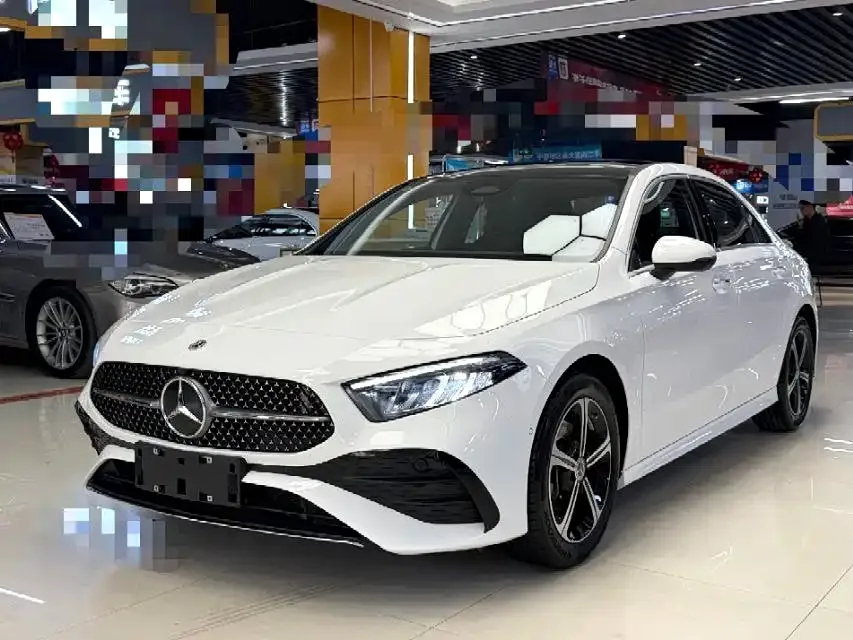 Mercedes-Benz Class A 2023
