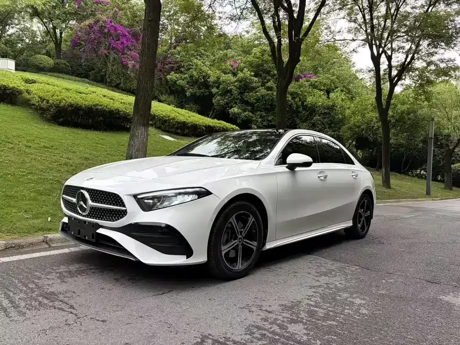 Mercedes-Benz Class A 2023