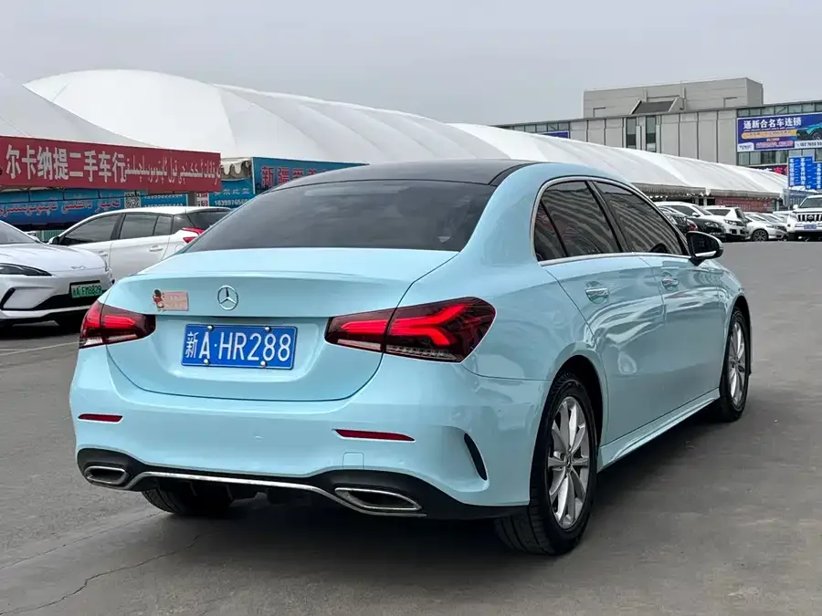 Mercedes-Benz Class A Mercedes-Benz A-Class 2022 A 200 L Sports Sedan Dynamic Edition 2022 — миниатюра 2