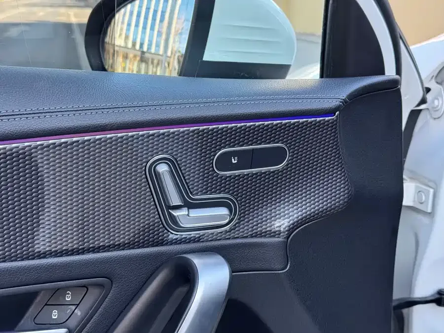 Mercedes-Benz Class A Mercedes-Benz A-Class 2023 A 200 L Fashion Edition 2023 — миниатюра 4