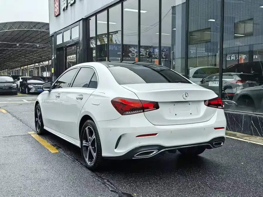 Mercedes-Benz Class A Mercedes-Benz A-Class 2023 A 200 L Fashion Edition 2023 — миниатюра 3