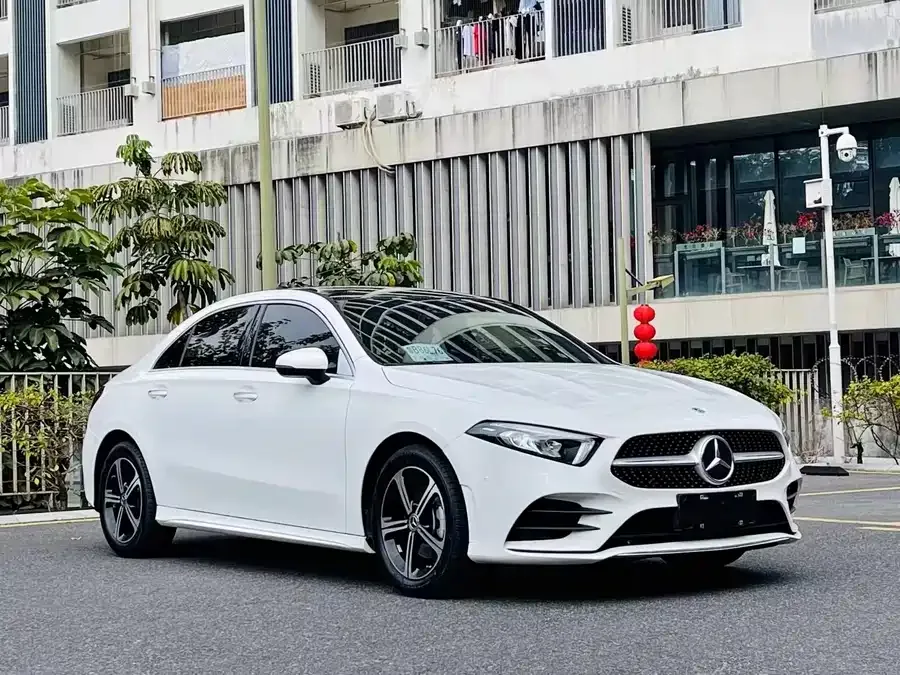 Mercedes-Benz Class A Mercedes-Benz A-Class 2023 A 200 L Fashion Edition 2023 — миниатюра 3