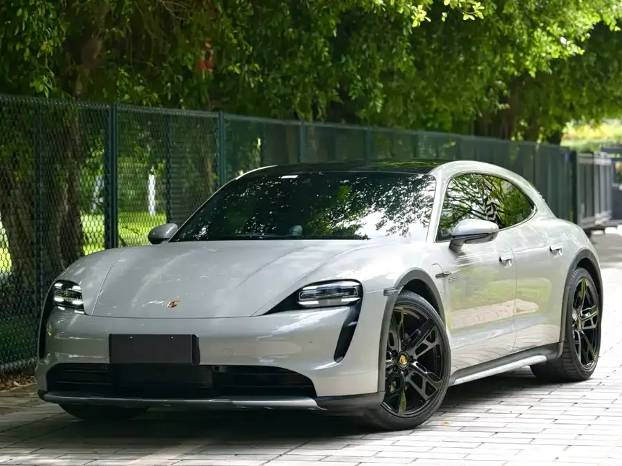 Porsche Taycan 2023