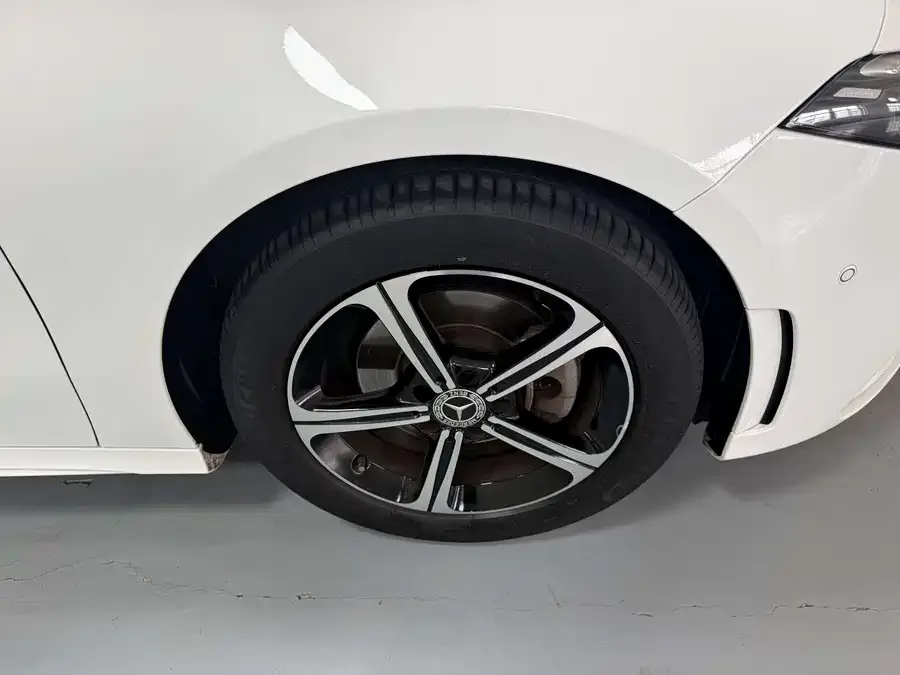 Mercedes-Benz Class A Mercedes-Benz A-Class 2022 Model II A 200 L Sports Sedan Fashion Model 2023 — миниатюра 5