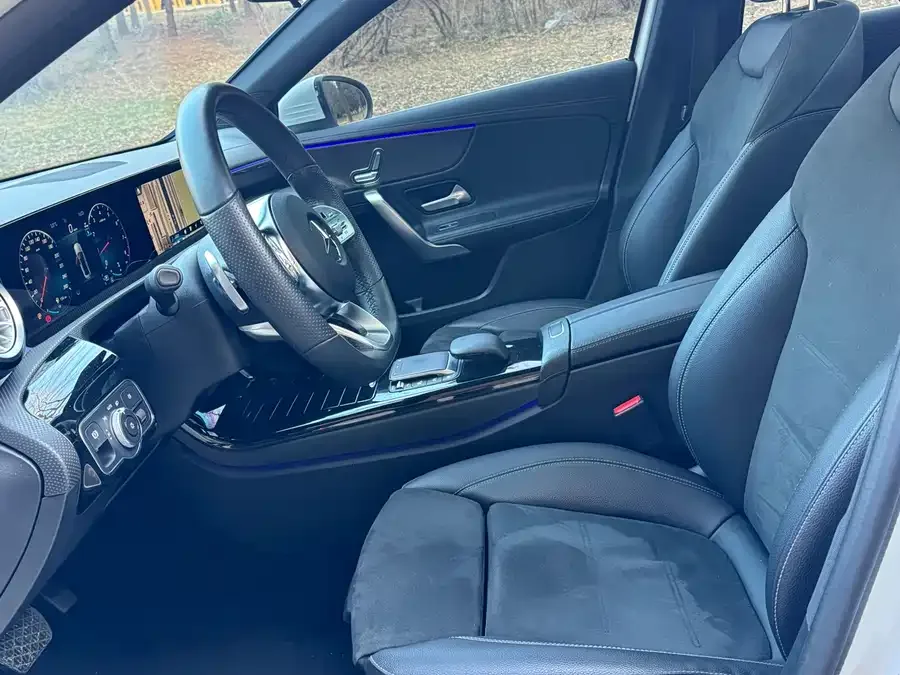 Mercedes-Benz Class A Mercedes-Benz A-Class 2023 A 200 L Fashion Edition 2023 — миниатюра 5