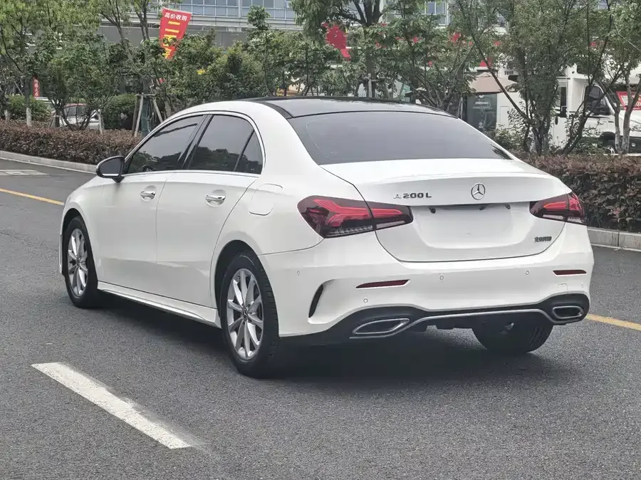Mercedes-Benz Class A Mercedes-Benz A-Class 2023 A 200 L Dynamic Edition 2023 — миниатюра 5