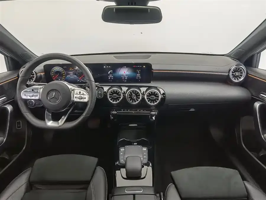 Mercedes-Benz Class A Mercedes-Benz A-Class 2022 Model Three A 200 L Sports Sedan Fashion Model 2023 — миниатюра 2