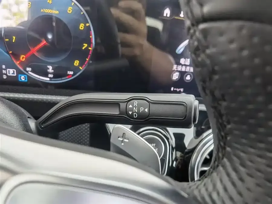 Mercedes-Benz Class A Mercedes-Benz A-Class 2022 Model Three A 200 L Sports Sedan Fashion Model 2023 — миниатюра 4