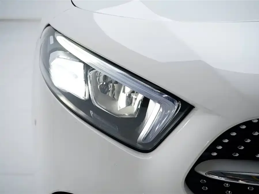 Mercedes-Benz Class A Mercedes-Benz A-Class 2022 Model A 200 L Sports Sedan Fashion Model 2022 — миниатюра 4