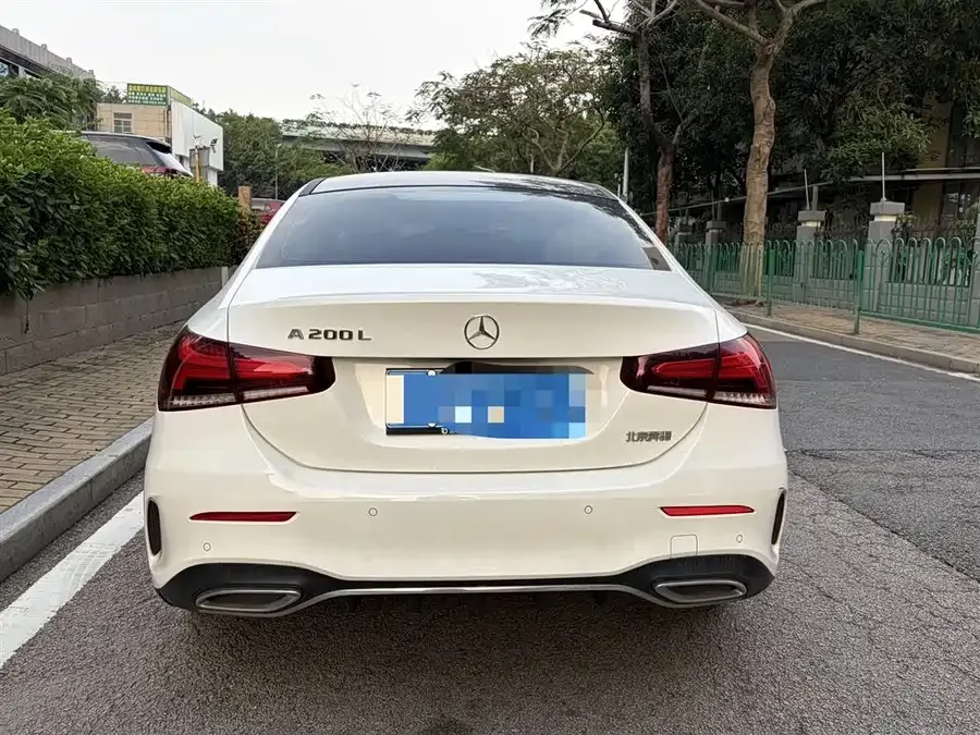 Mercedes-Benz Class A Mercedes-Benz A-Class 2022 A 200 L Sports Sedan Fashion Edition 2022 — миниатюра 5