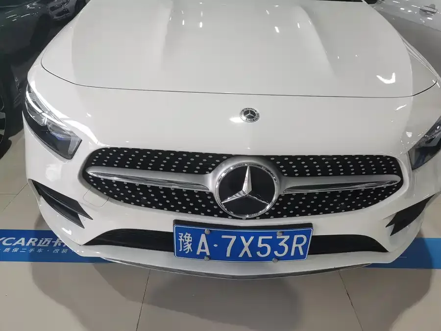 Mercedes-Benz Class A Mercedes-Benz A-Class 2022 Model Three A 200 L Sports Sedan Fashion Model 2023 — миниатюра 3
