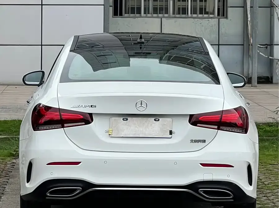 Mercedes-Benz Class A Mercedes-Benz A-Class 2022 A 200 L Sports Sedan Dynamic Edition 2022 — миниатюра 2