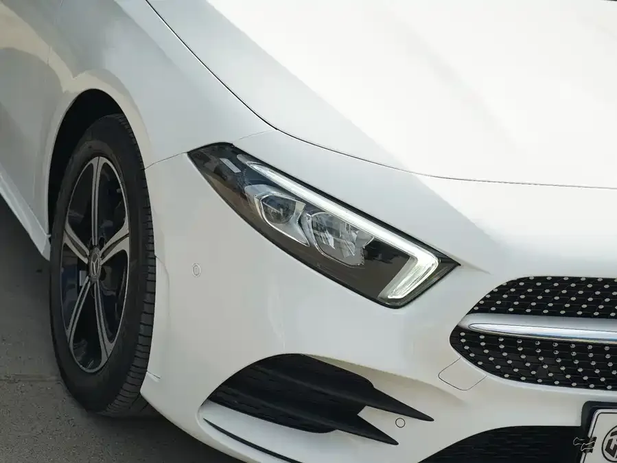 Mercedes-Benz Class A Mercedes-Benz A-Class 2022 A 200 L Sports Sedan Dynamic Edition 2022 — миниатюра 5