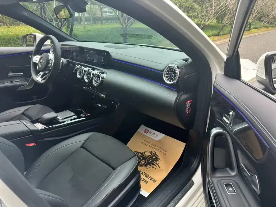 Mercedes-Benz Class A Mercedes-Benz A-Class 2022 Model II A 200 L Sports Sedan Fashion Model 2022 — миниатюра 2