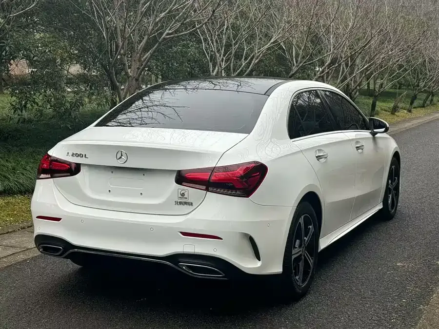 Mercedes-Benz Class A Mercedes-Benz A-Class 2022 Model II A 200 L Sports Sedan Fashion Model 2022 — миниатюра 3