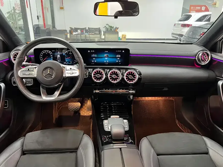 Mercedes-Benz Class A Mercedes-Benz A-Class 2022 Model A 200 L Sports Sedan Fashion Model 2023 — миниатюра 3