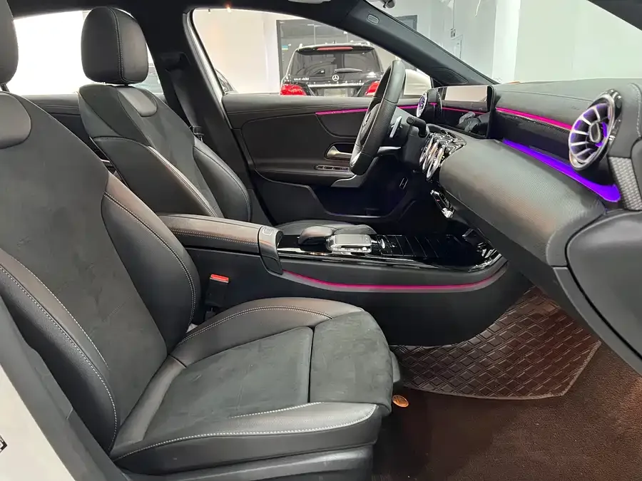 Mercedes-Benz Class A Mercedes-Benz A-Class 2022 Model A 200 L Sports Sedan Fashion Model 2023 — миниатюра 4