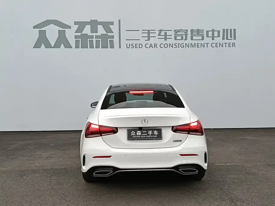 Mercedes-Benz Class A Mercedes-Benz A-Class 2023 A 200 L Fashion Edition 2023 — миниатюра 2