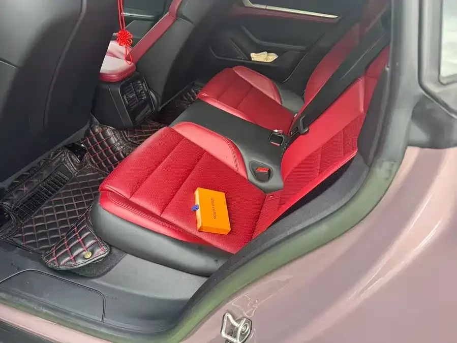 Porsche Taycan Taycan 2022 Taycan 2023 — миниатюра 2