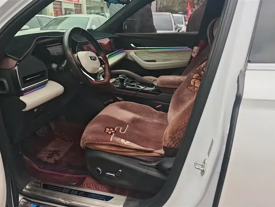 Geely Monjaro Xingyue L 2024 2.0TD High Power Automatic 2WD Yunqi Edition 2024 — миниатюра 3