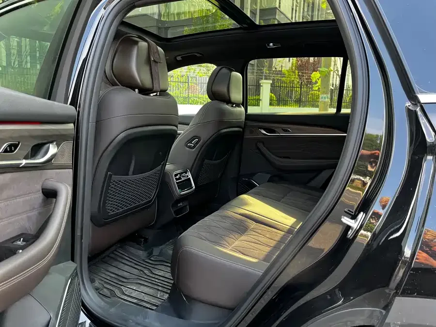 Geely Monjaro Geely Xingyue L 2026 Oriental Yao 2.0TD Automatic Star Edition 2026 — миниатюра 2