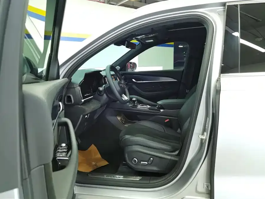 Geely Monjaro Xingyue L 2024 2.0TD High Power Automatic 2WD Skyline Edition 2024 — миниатюра 3