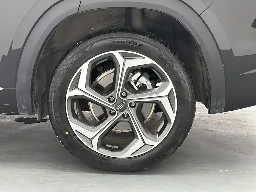 Geely Monjaro Xingyue L 2024 2.0TD DCT EVO 2WD Changfeng Edition 2025 — миниатюра 3