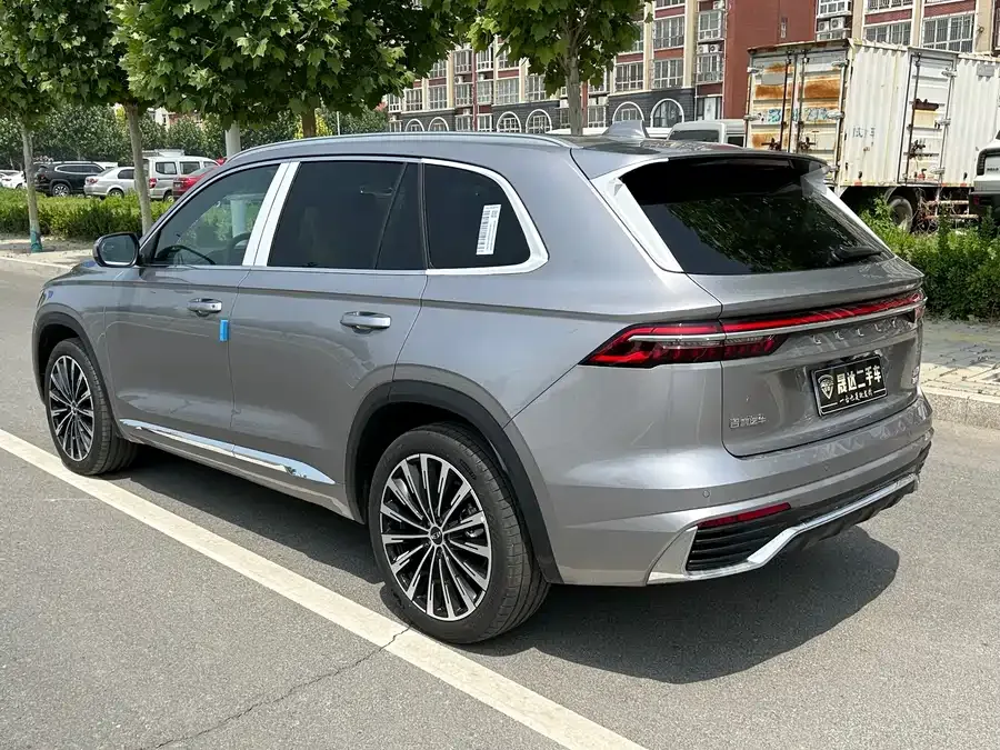 Geely Monjaro Geely Xingyue L 2026 Oriental Yao 2.0TD Automatic Star Edition 2026 — миниатюра 5
