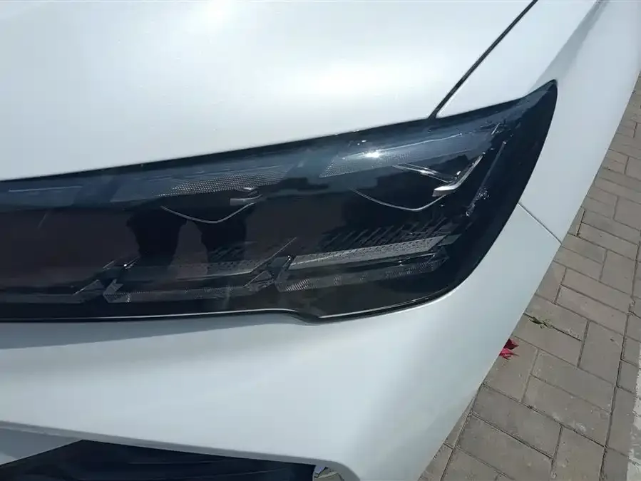 Geely Monjaro Xingyue L 2025 Dongfangyao 2.0TD Automatic Star-gazing Edition 2025 — миниатюра 2
