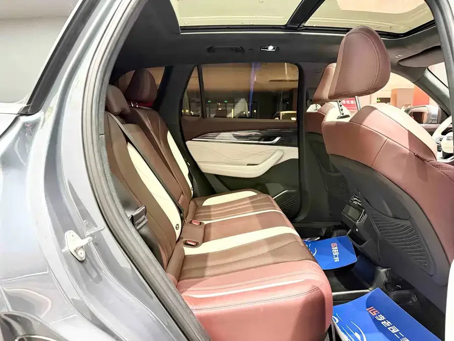 Geely Monjaro Xingyue L 2021 2.0TD DCT EVO 2WD Smart Edition 2022 — миниатюра 4
